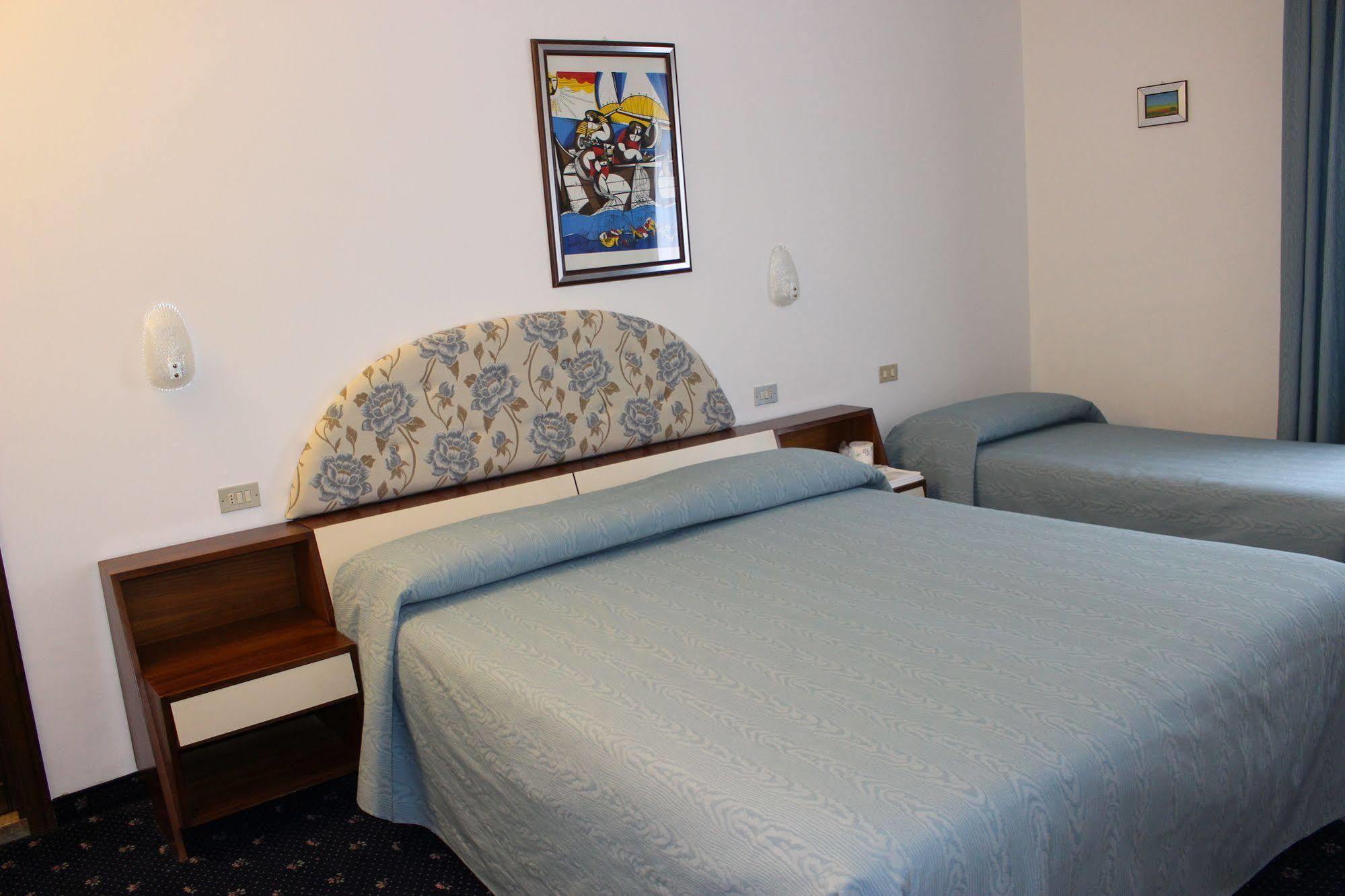 Hotel Pinolo Filey Ngoại thất bức ảnh